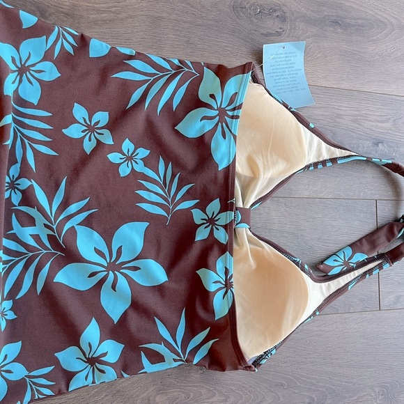 New with tags bathing suit top - Picture 2 of 5